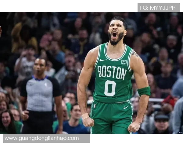 杰东·布朗：凯尔特人队的未来之星，入选最佳新秀阵容